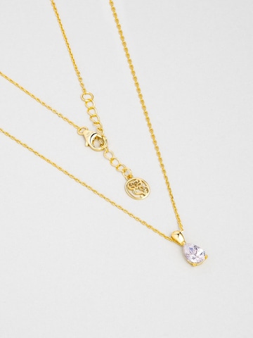 So Chic Necklace in Gold: front
