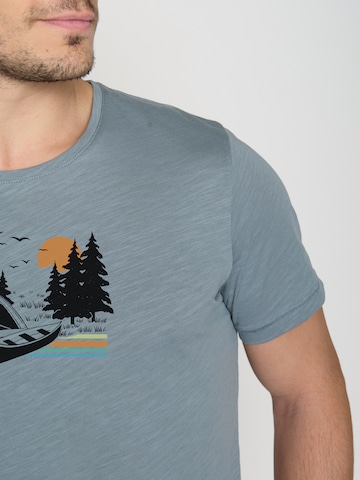 GREENBOMB Shirt 'Nature Canoe Tent' in Blauw