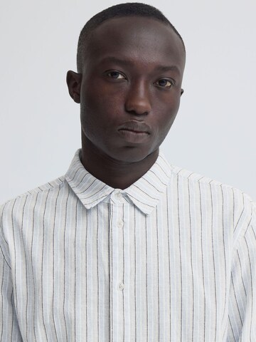 Regular fit Camicia ' BHAban Linen Mix Striped ' di BLEND in blu