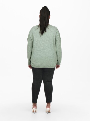 Pullover 'Margareta' di ONLY Carmakoma in verde