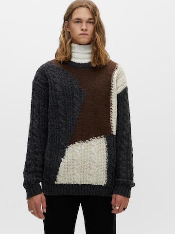 Pull&Bear Sweter w kolorze brązowy: przód