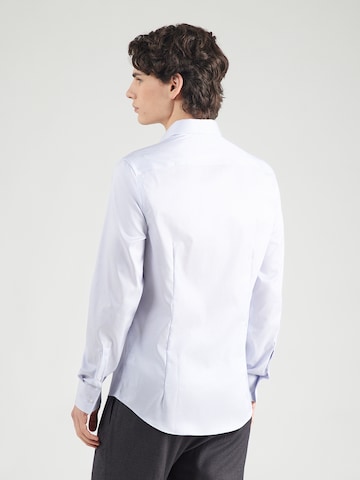 Calvin Klein - Ajuste estrecho Camisa en lila: atrás