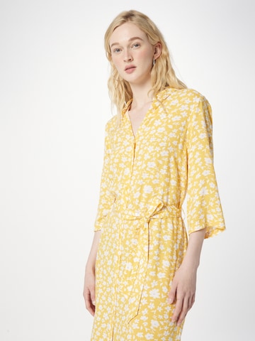 Robe-chemise 'CELINA' VILA en jaune