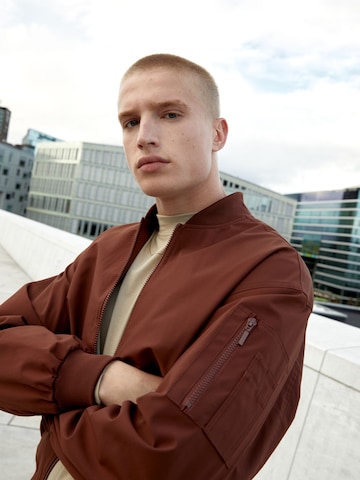 DAN FOX APPAREL Between-Season Jacket 'Kalle' in Brown