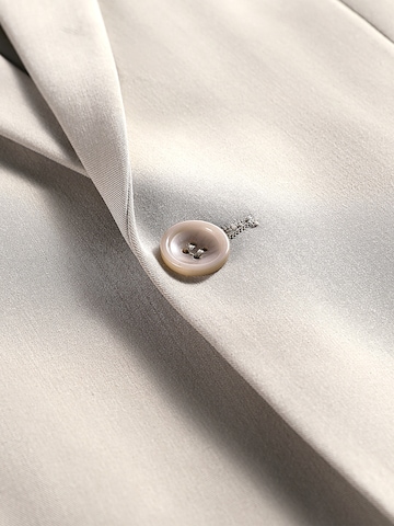 Youthup Slim fit Suit in Beige