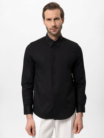 Coupe slim Chemise Antioch en noir : devant