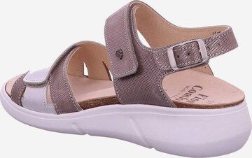 Finn Comfort Sandale in Braun