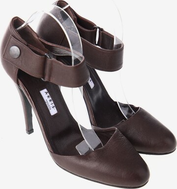 AKRIS punto High Heels & Pumps in 39 in Brown: front