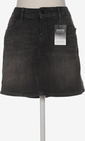 Cross Jeans Skirt in M in Black: front