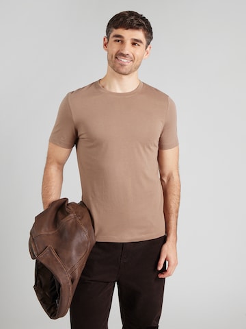 s.Oliver Särk, värv pruun: eest vaates