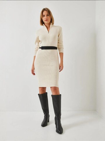 Robes en maille Bianco Lucci en beige