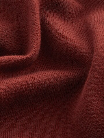 Next Sweater in Red