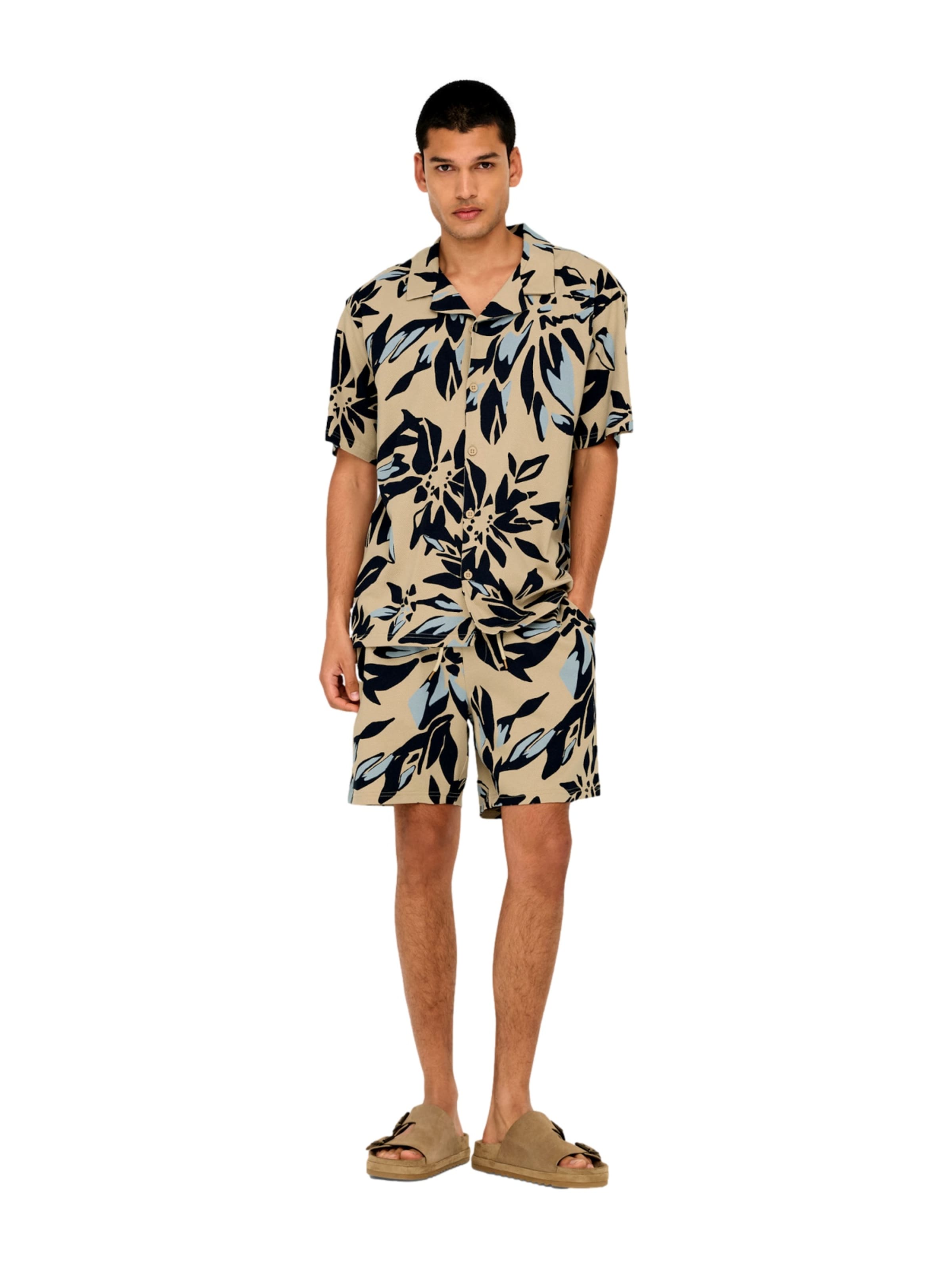 Only & Sons Regular Shorts 'Piero RLX' in Beige: Vorderseite