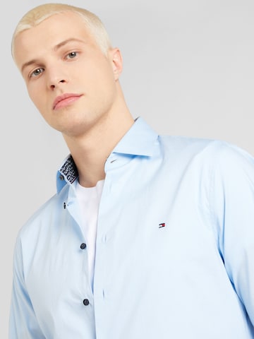 Slim fit Camicia business di TOMMY HILFIGER in blu