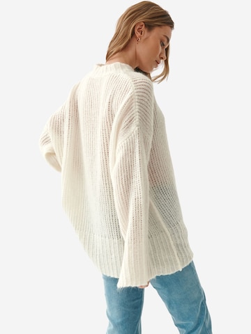 TATUUM Sweter 'ALI' w kolorze biały