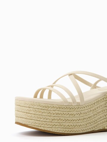 Bershka Sandal i vit