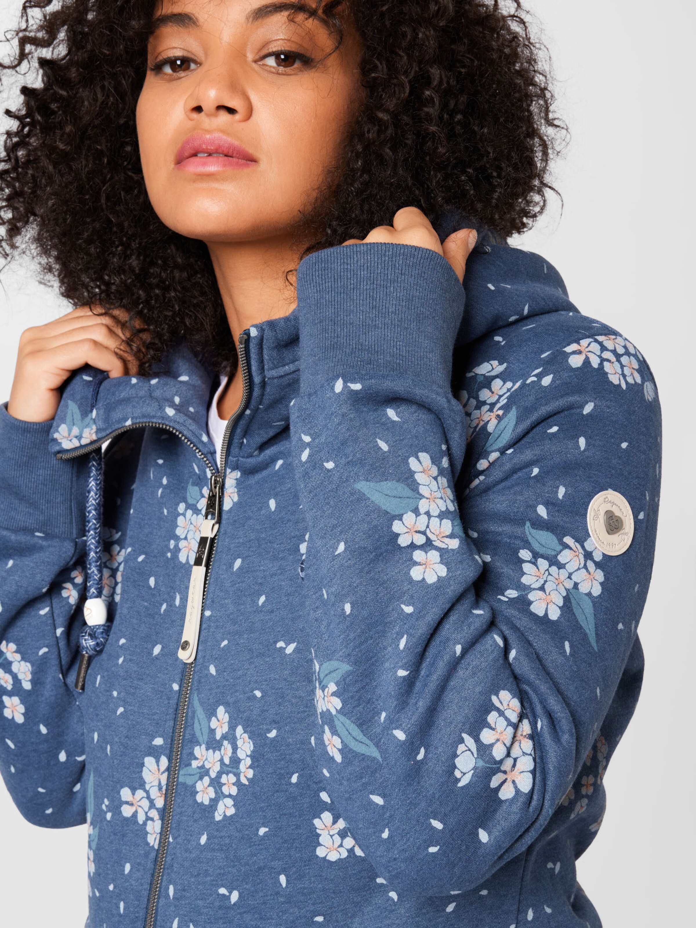 Frauen Sweat Ragwear Plus Sweatjacke 'NESKA' in Blau, Hellblau - KH90332 Frauen Sweat Ragwear Plus Sweatjacke 'NESKA' in Blau, Hellblau - KH90332