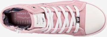 Baskets hautes MUSTANG en rose