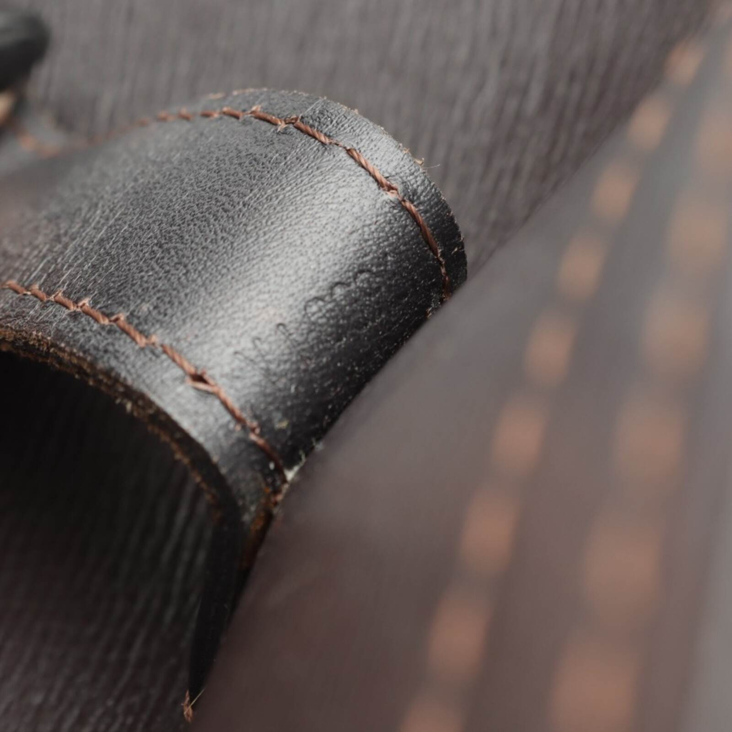 Louis Vuitton Bag in One size in Brown