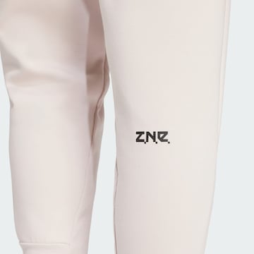 ADIDAS SPORTSWEAR - Tapered Calças de desporto 'Z.N.E.' em rosa