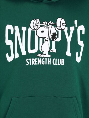 Course Sweater 'Snoopy's Strenght Club' in Green