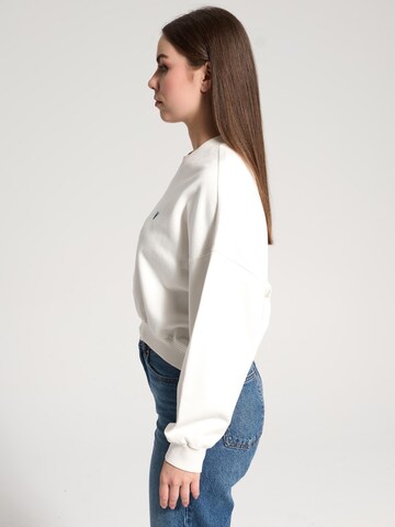 NOWIHT - Sudadera 'Eulalie' en blanco