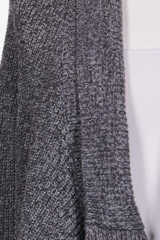 Oasis Sweater & Cardigan in M in Grey
