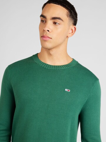 Tommy Jeans Sweater 'ESSENTIALS' in Green