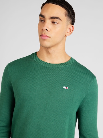 Tommy Jeans Sweter 'ESSENTIALS' w kolorze zielony
