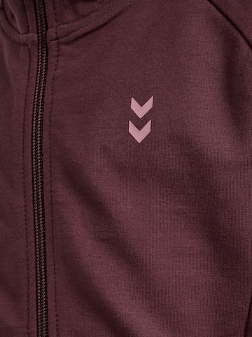Hummel Sportsweatjacke in Rot