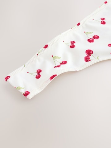 String Next en marron