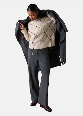 Whistles Regular Pants in Grey: front