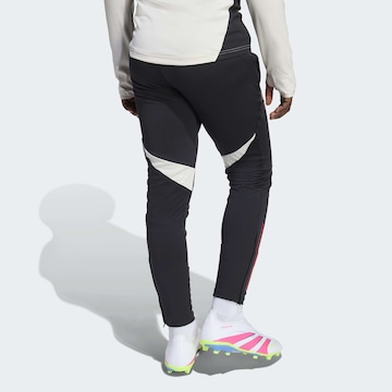 Coupe slim Pantalon de sport 'FC Liverpool Tiro 25 Competition' ADIDAS PERFORMANCE en noir