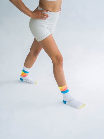 INCYLENCE Athletic Socks 'STRIDES' in White