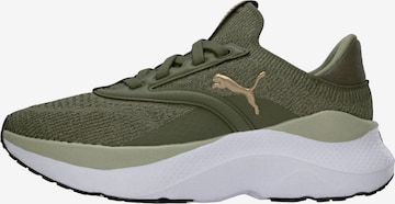 Chaussure de course 'Softride Mayve' PUMA en vert : devant