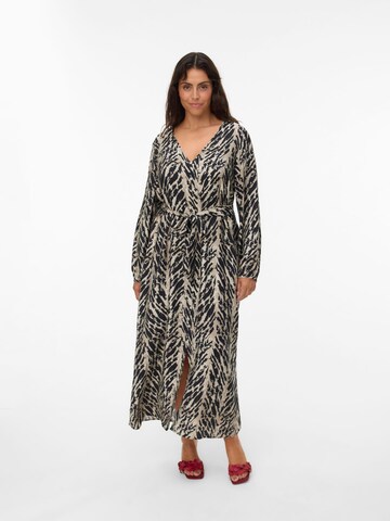 Vero Moda Curve Dress in Black: front