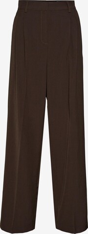 VERO MODA - Loosefit Pantalón plisado 'TROIAN' en marrón: frente