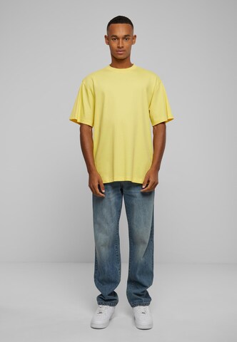 Urban Classics - Camiseta en amarillo