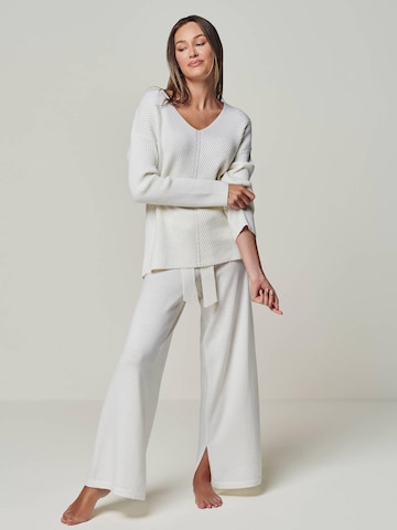 Pull-over 'BLOSSOM' YOU LOOK PERFECT en blanc