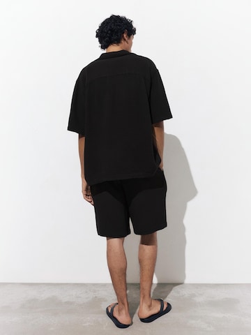 Comfort fit Camicia di Pull&Bear in nero