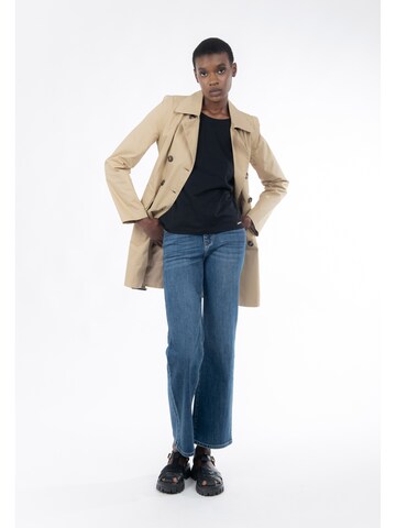 Influencer - Camiseta en negro