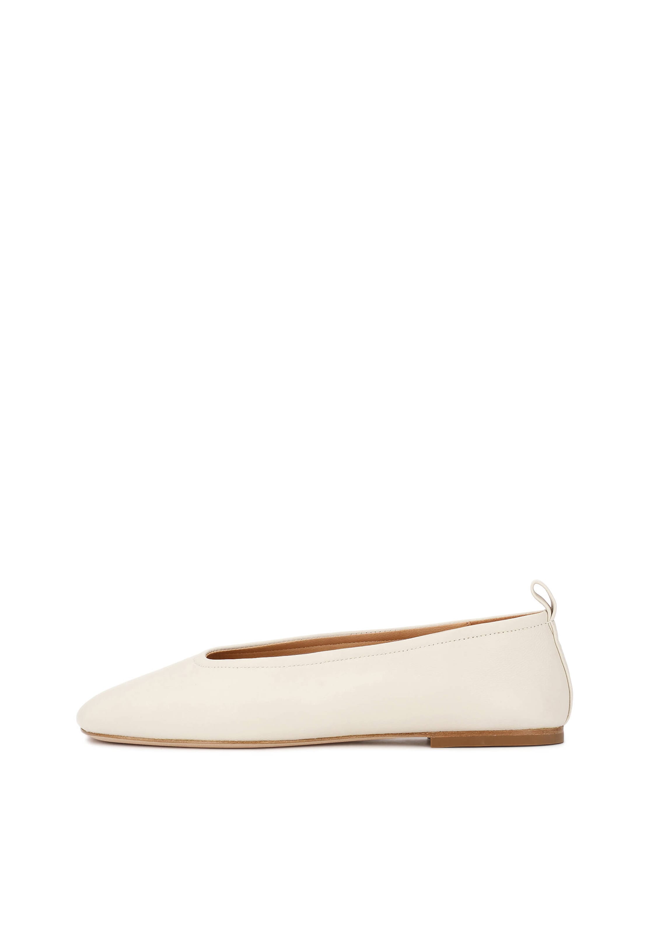 Kazar Ballerina in White: front