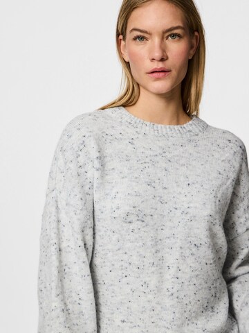 PIECES - Jersey 'Nora' en blanco