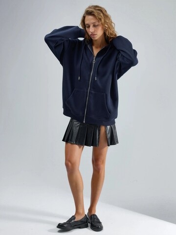 Veste de survêtement Busem en bleu