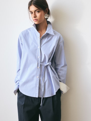 Bhoem Blouse in Blue: front