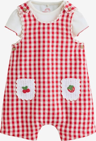 Next Комплект в червено: отпред