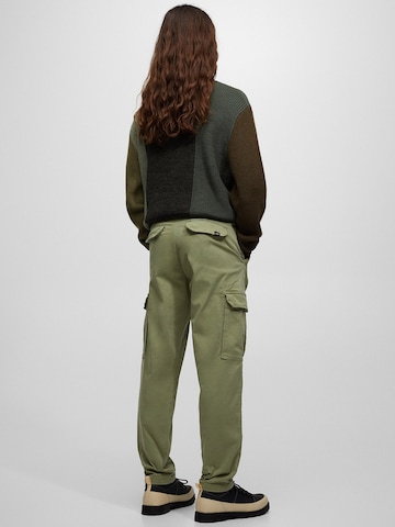 Pull&Bear Tapered Hose in Grün