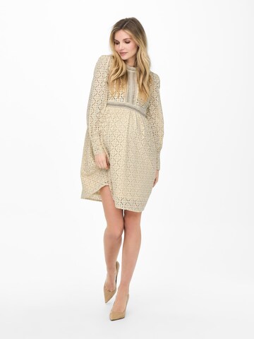 Only Maternity Jurk in Beige