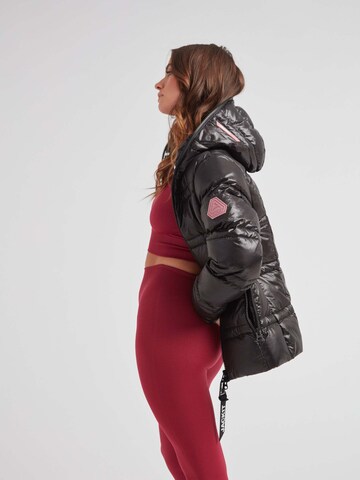 JACK1T Outdoorjas ' R4D Tramline Puffer Racer Lux ' in Zwart