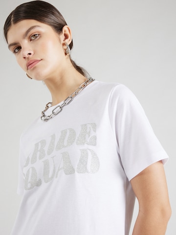 PIECES - Camiseta 'SQUAD' en blanco